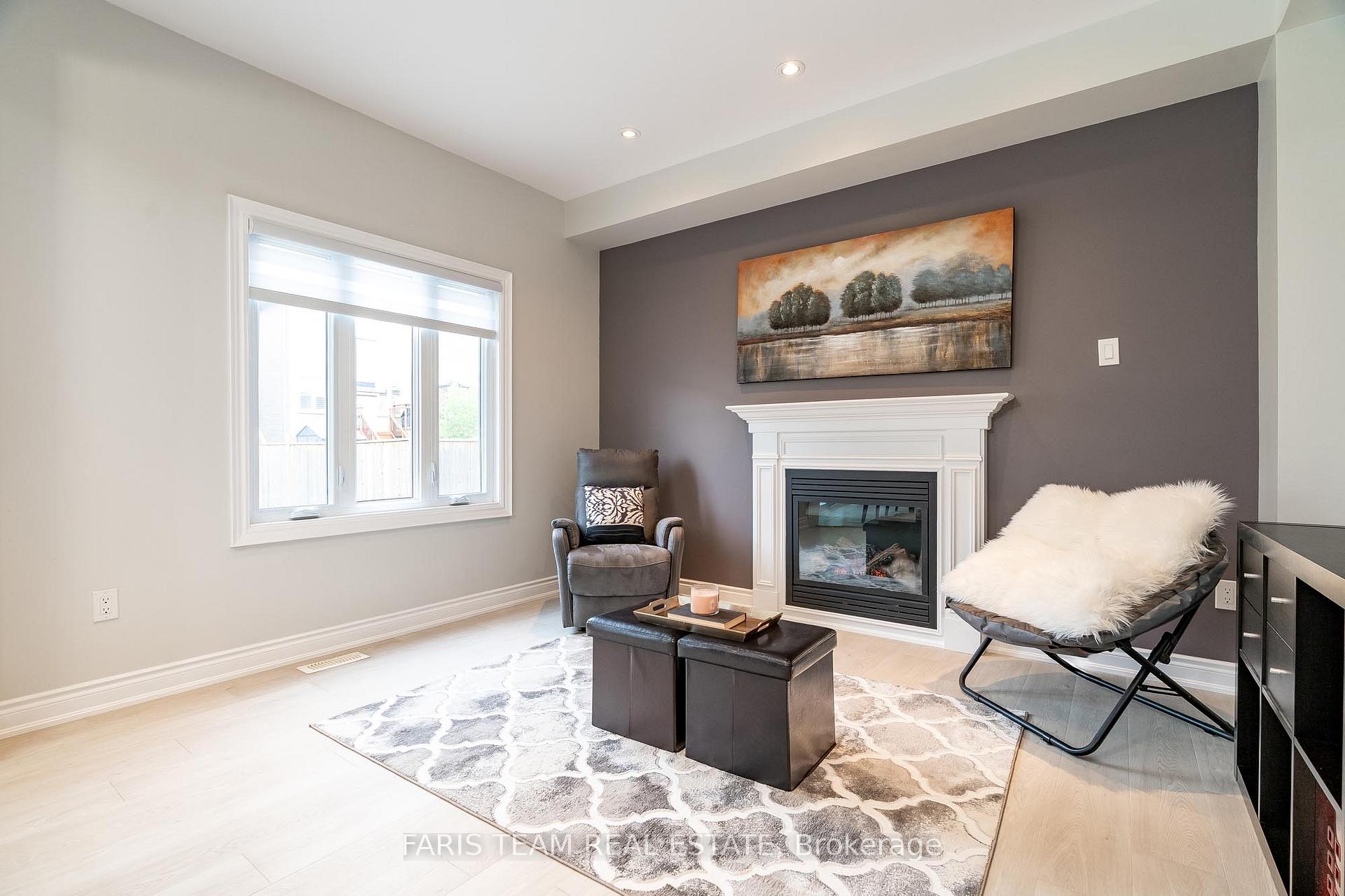 Photo 10 of 48 Majesty Boulevard, Barrie, Innis-Shore — HOMEH