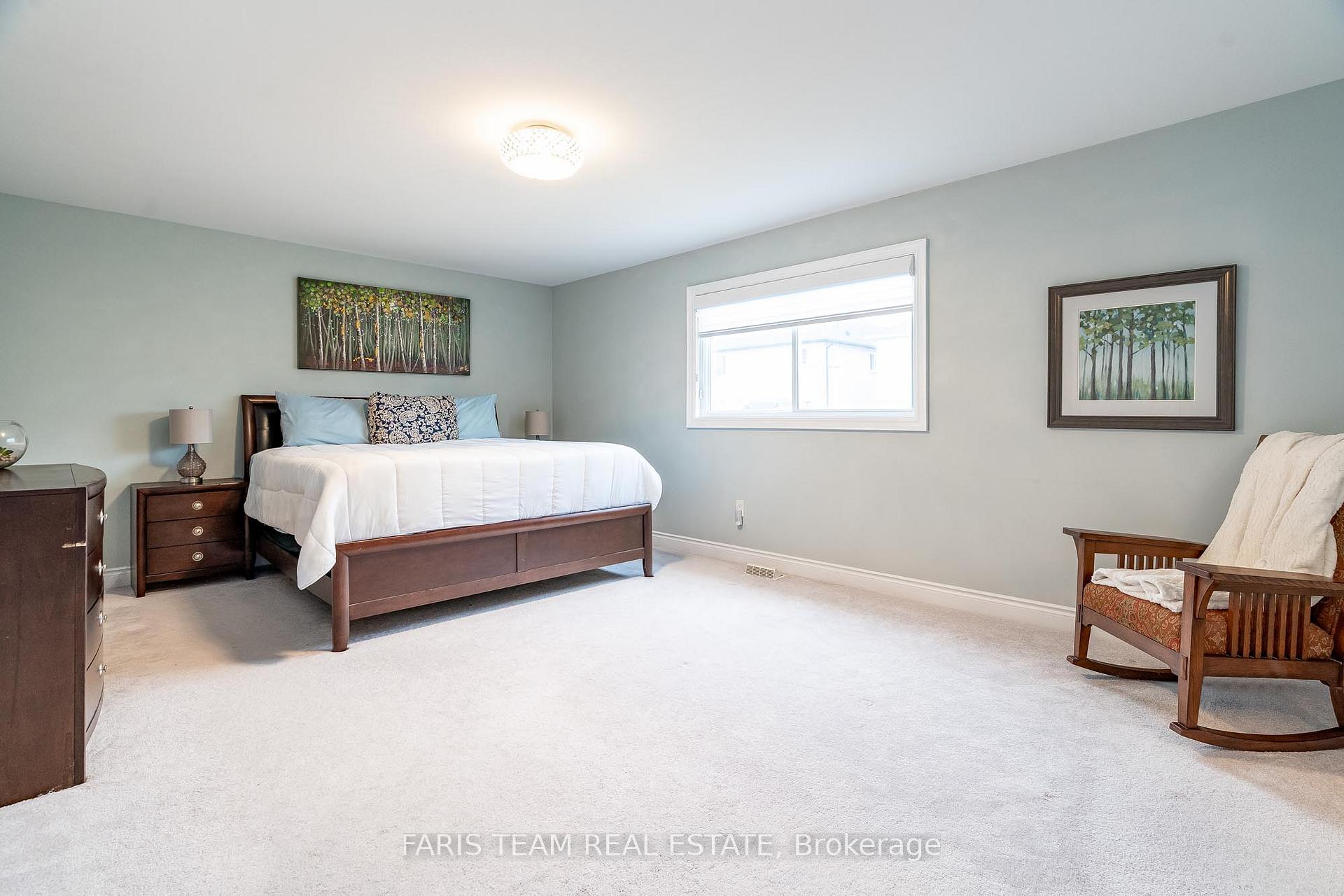 Photo 16 of 48 Majesty Boulevard, Barrie, Innis-Shore — HOMEH