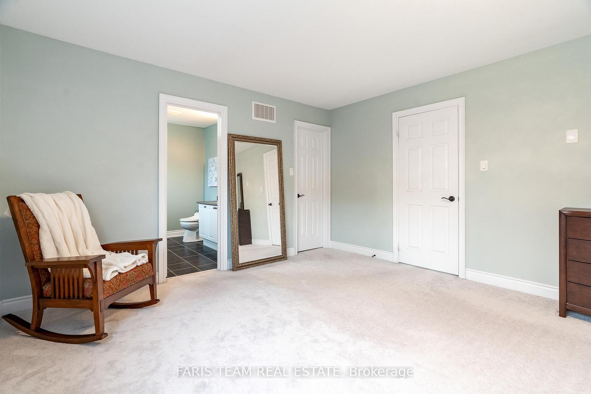 Photo 17 of 48 Majesty Boulevard, Barrie, Innis-Shore — HOMEH