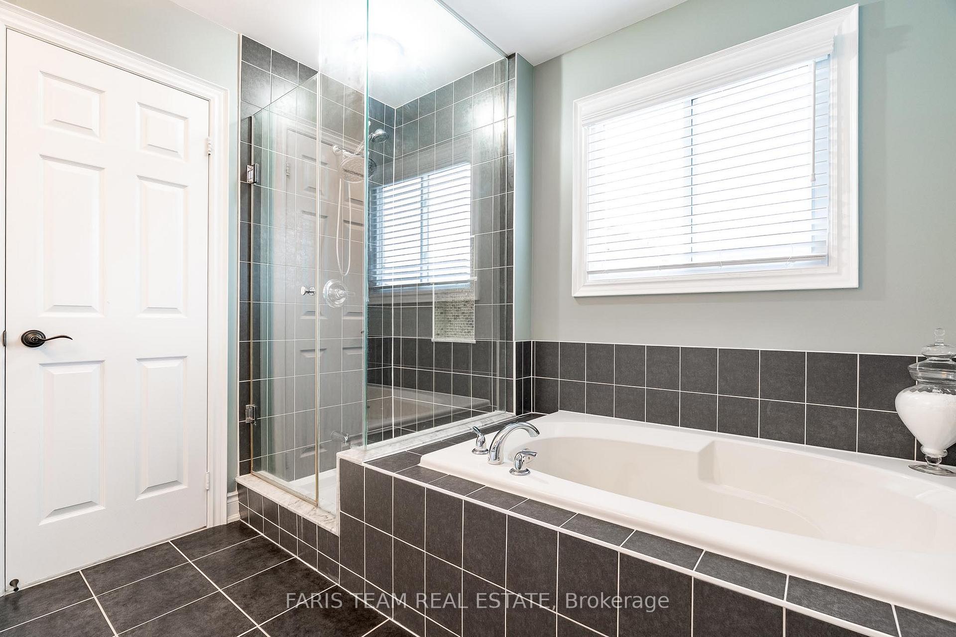 Photo 19 of 48 Majesty Boulevard, Barrie, Innis-Shore — HOMEH
