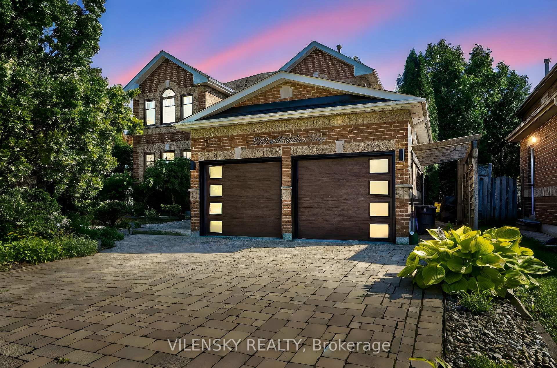 Front of 279 Mcclellan Way