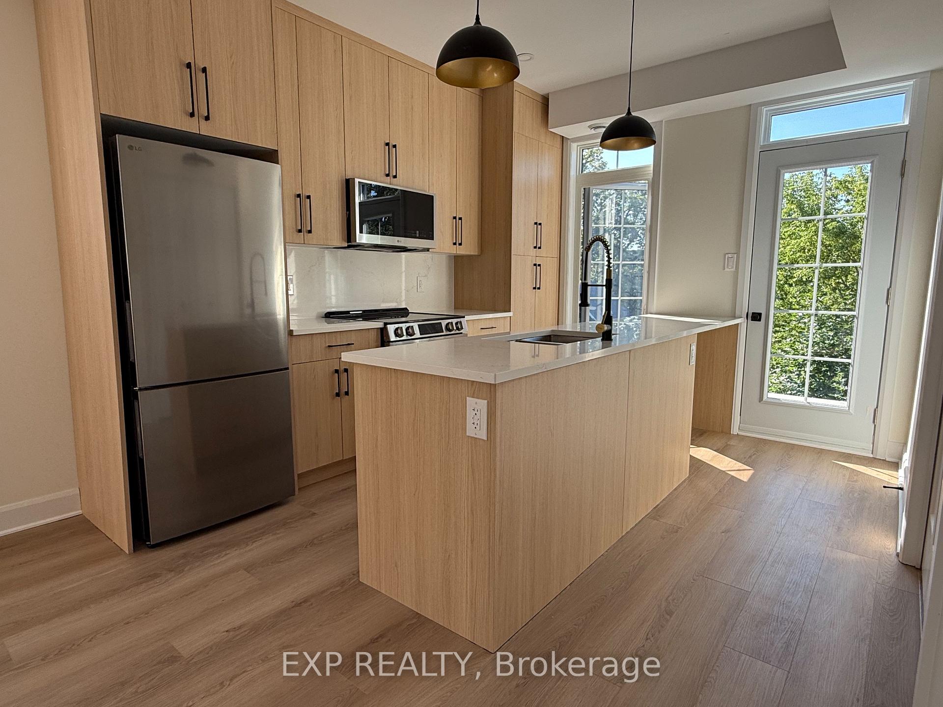 Photo 2 of Unit PH2, 170 Pretoria Avenue, Ottawa, Glebe — HOMEH