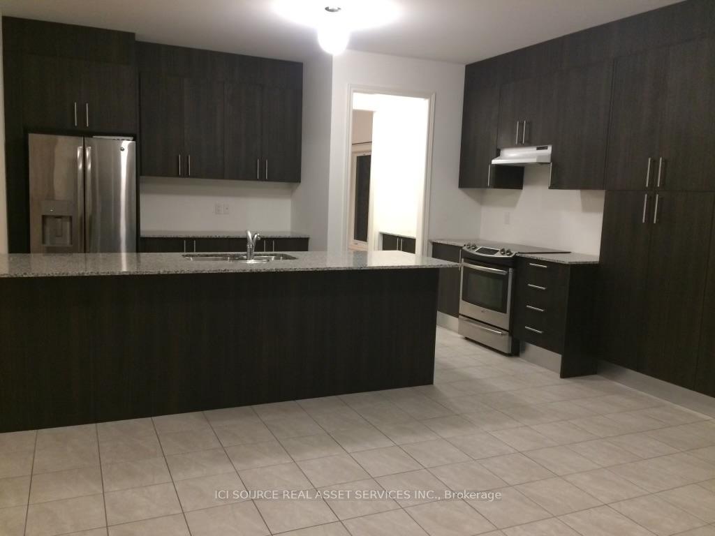 Photo 3 of 227 Lyle Drive, Clarington, Bowmanville — HOMEH