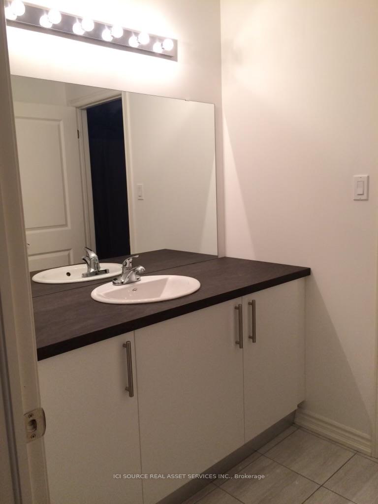 Photo 10 of 227 Lyle Drive, Clarington, Bowmanville — HOMEH