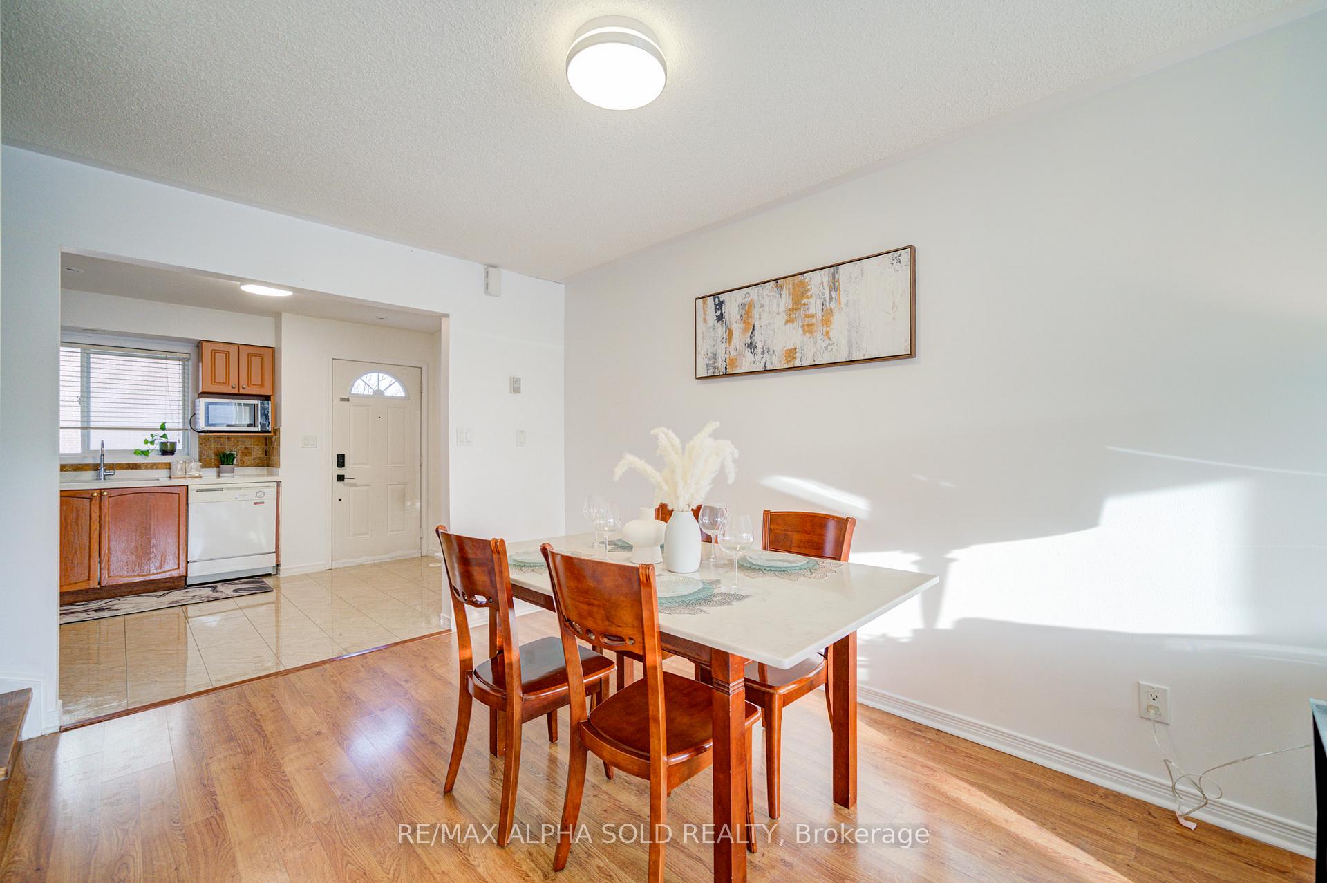 Photo 12 of 91 Faithful Way, Markham, Milliken Mills East — HOMEH