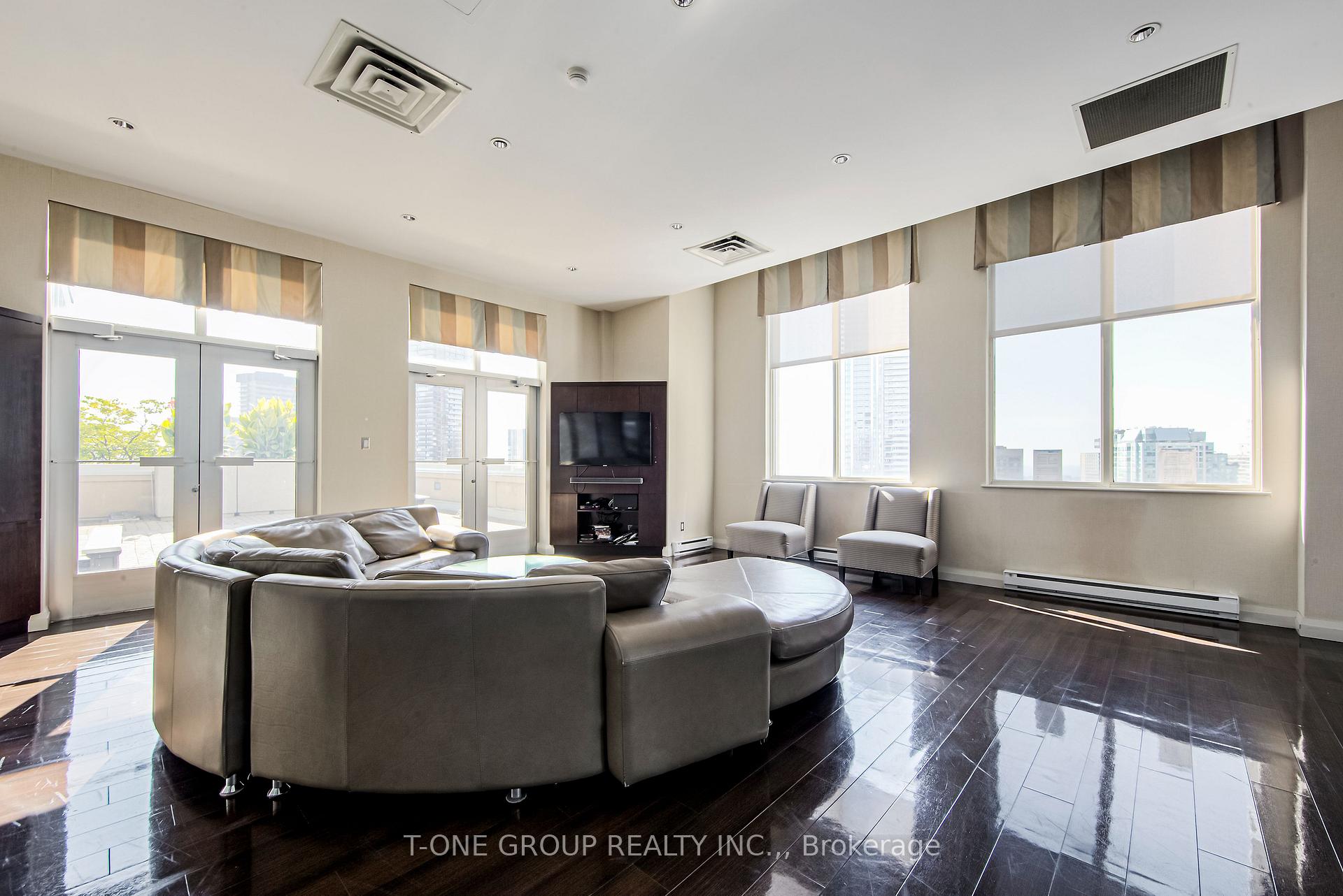 Photo 3 of Unit 1219, 25 The Esplanade, Toronto, Waterfront Communities — HOMEH