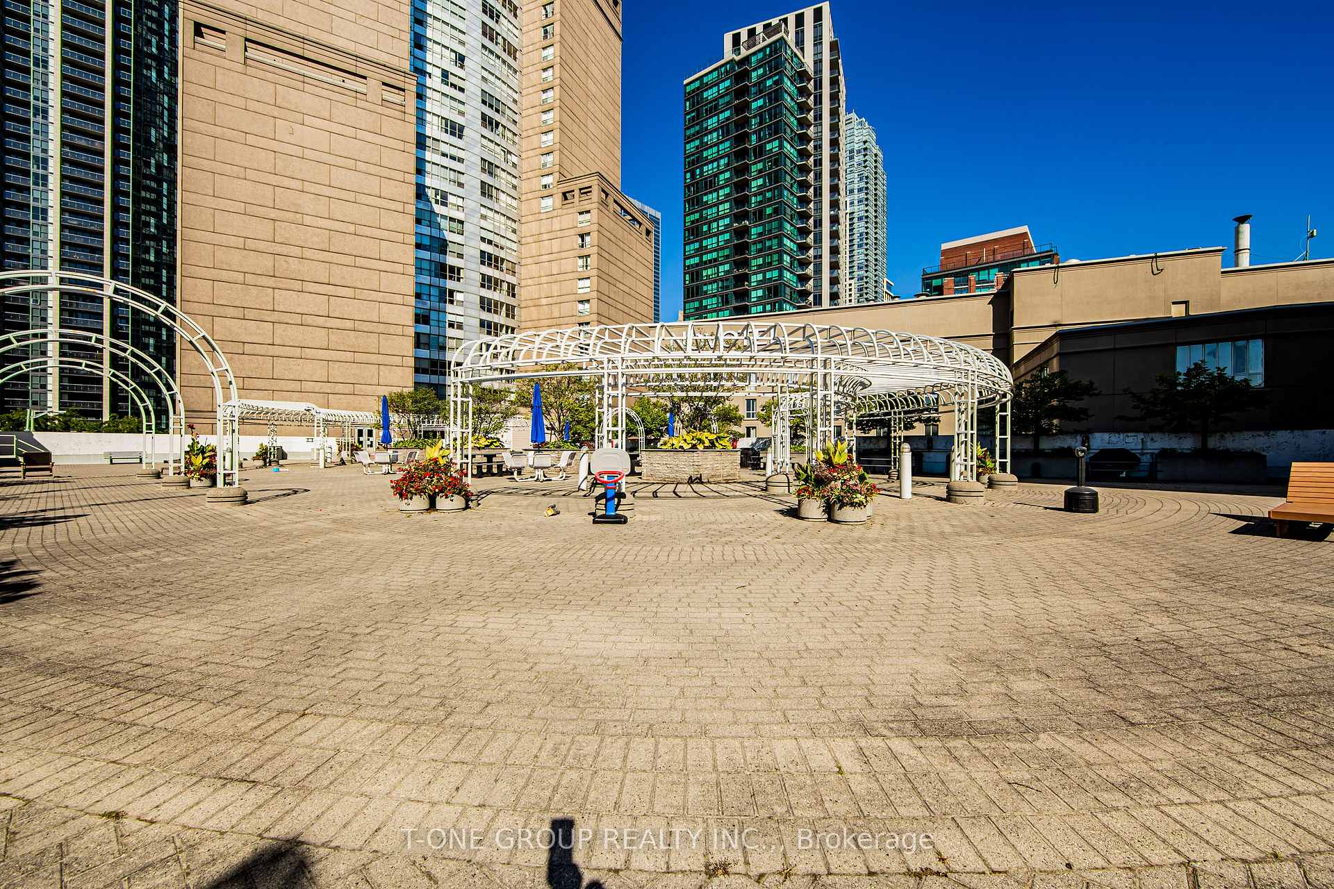 Photo 6 of Unit 1219, 25 The Esplanade, Toronto, Waterfront Communities — HOMEH