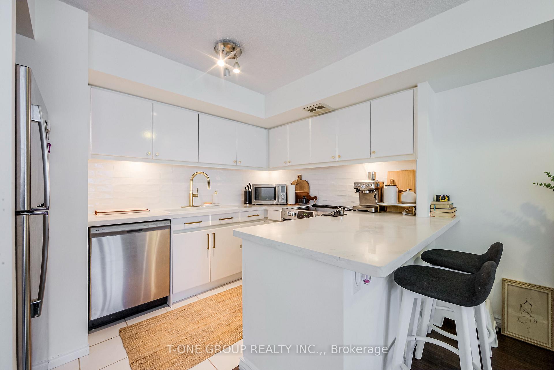 Photo 16 of Unit 1219, 25 The Esplanade, Toronto, Waterfront Communities — HOMEH