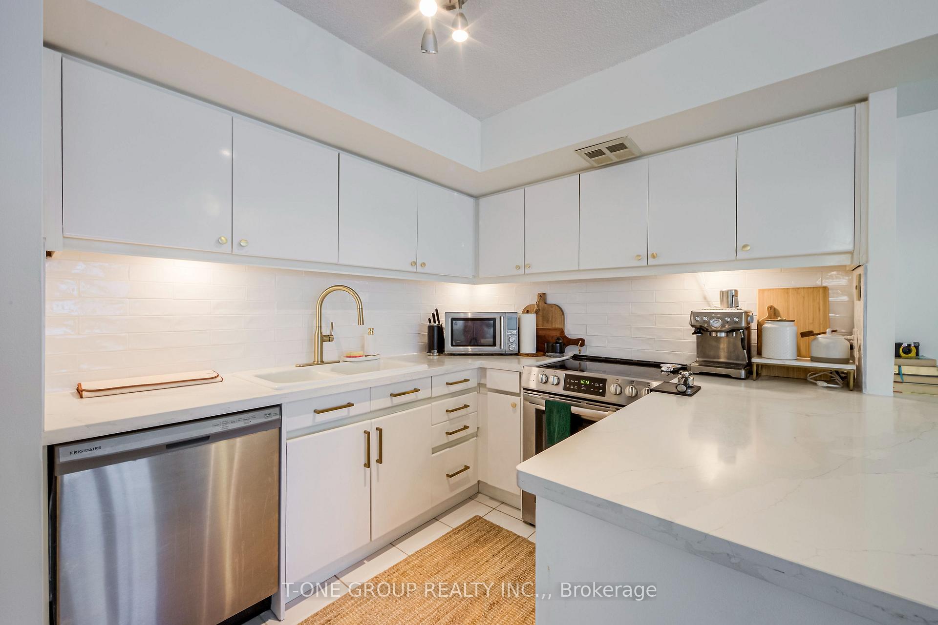 Photo 17 of Unit 1219, 25 The Esplanade, Toronto, Waterfront Communities — HOMEH