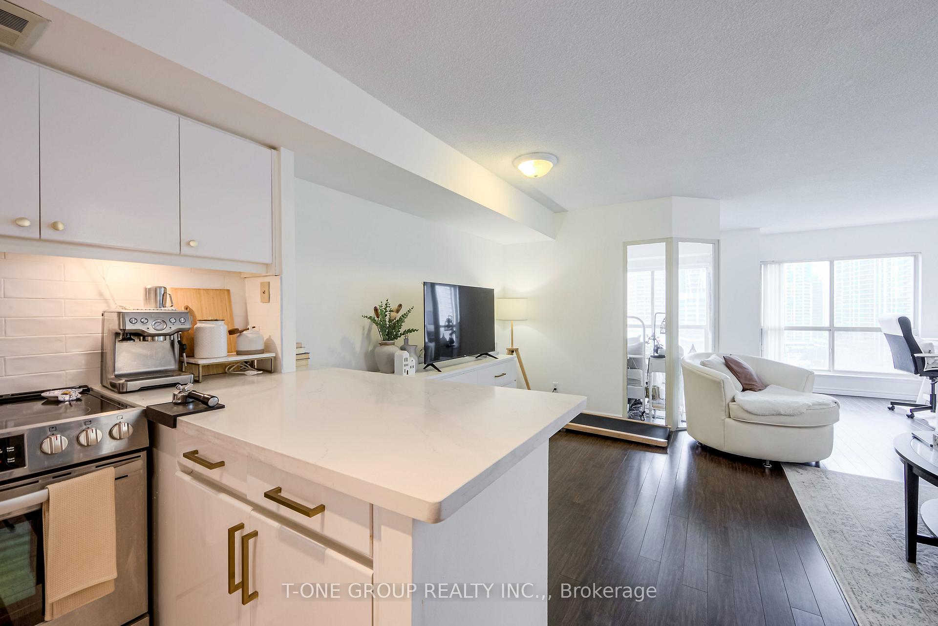 Photo 19 of Unit 1219, 25 The Esplanade, Toronto, Waterfront Communities — HOMEH