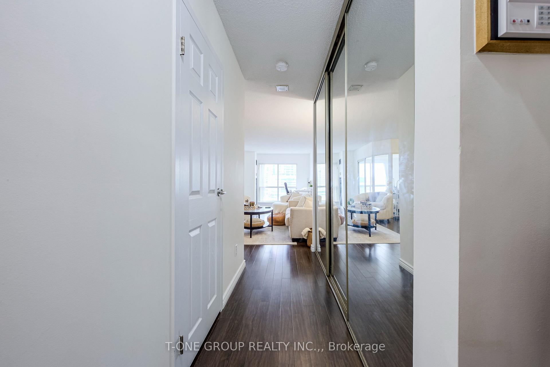 Photo 36 of Unit 1219, 25 The Esplanade, Toronto, Waterfront Communities — HOMEH