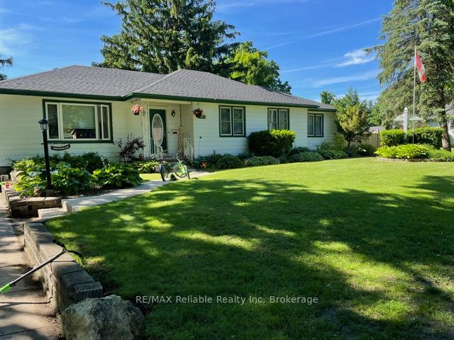 Photo 2 of 108 Raglan Street, Central Huron, Clinton — HOMEH