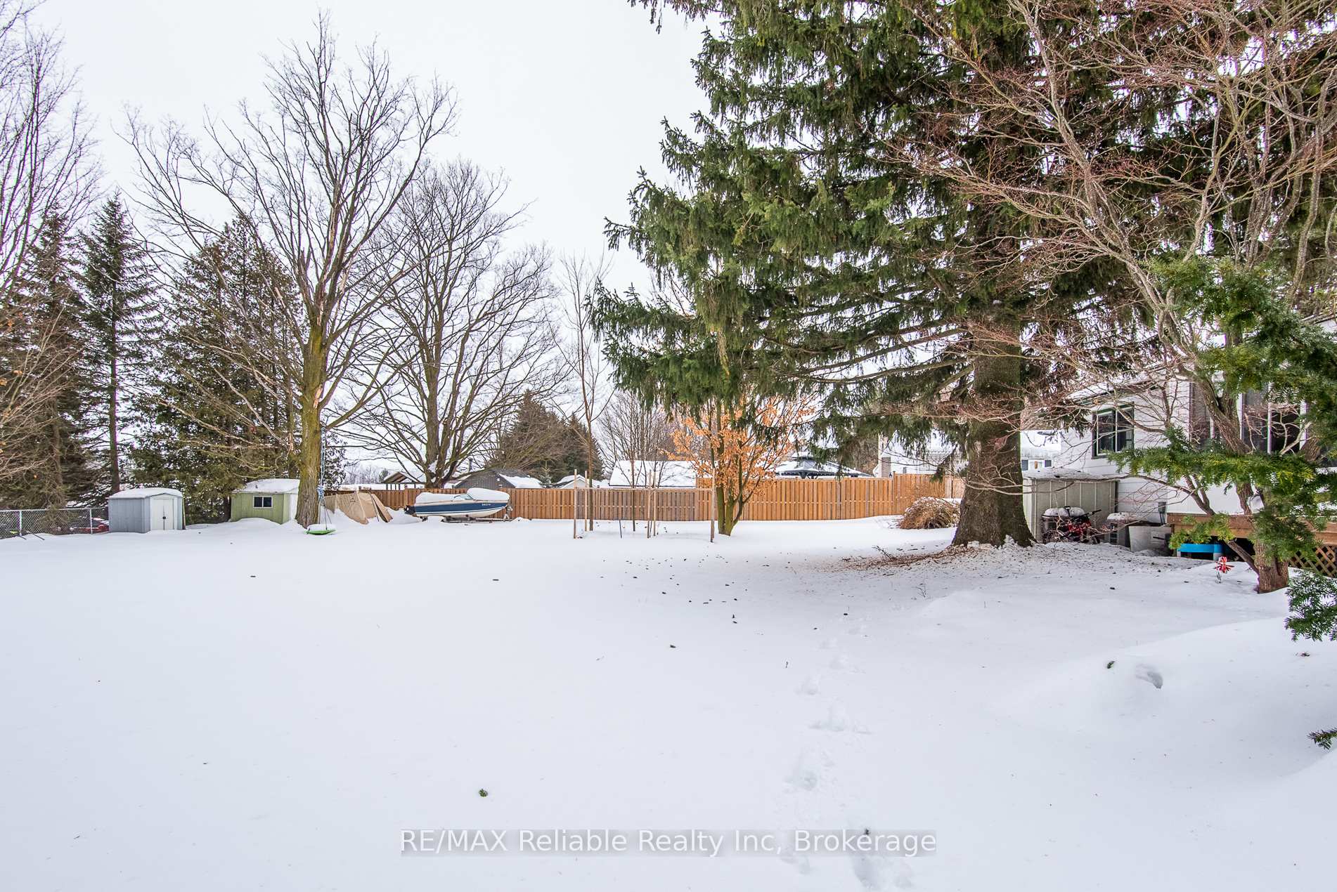 Photo 6 of 108 Raglan Street, Central Huron, Clinton — HOMEH