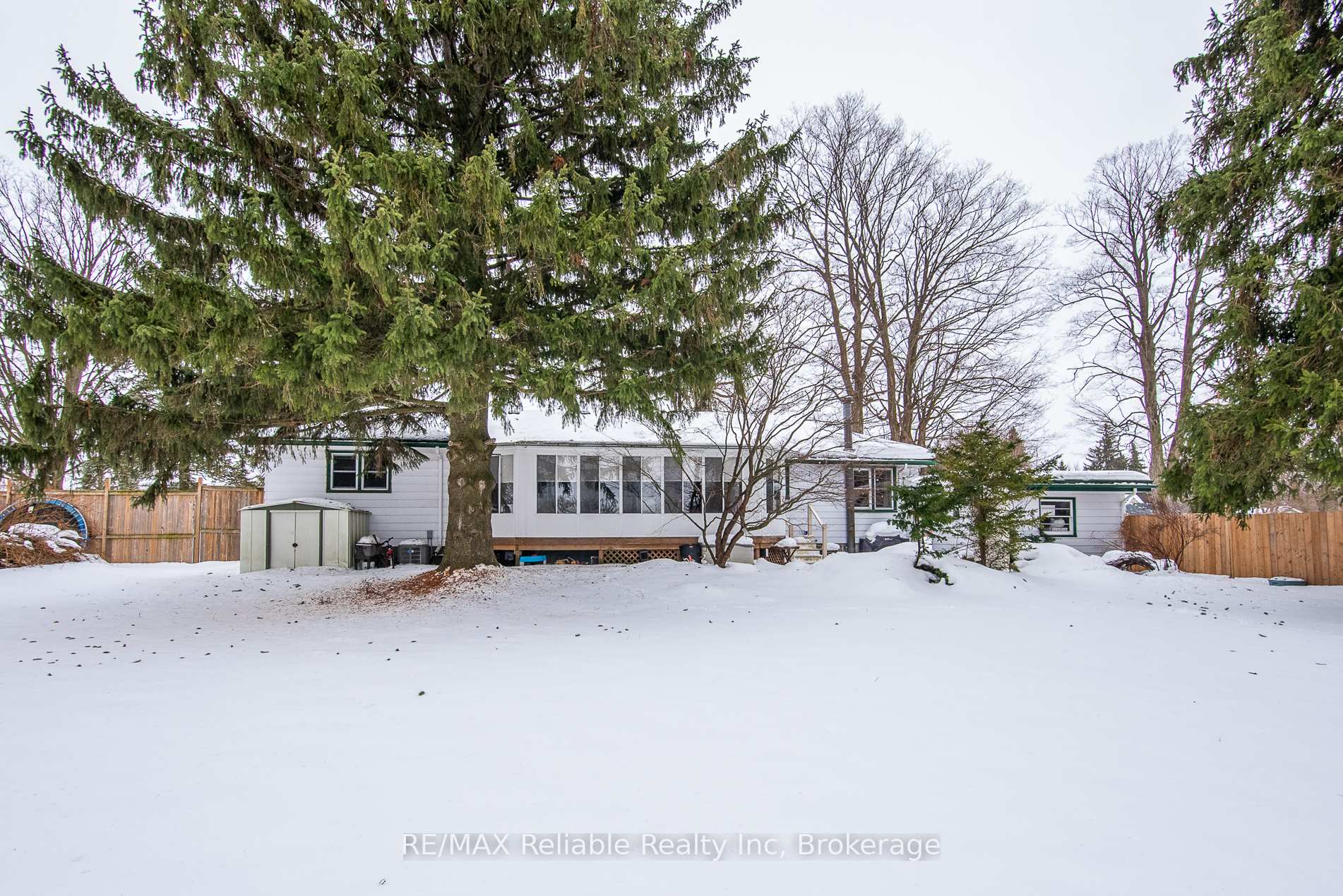 Photo 7 of 108 Raglan Street, Central Huron, Clinton — HOMEH