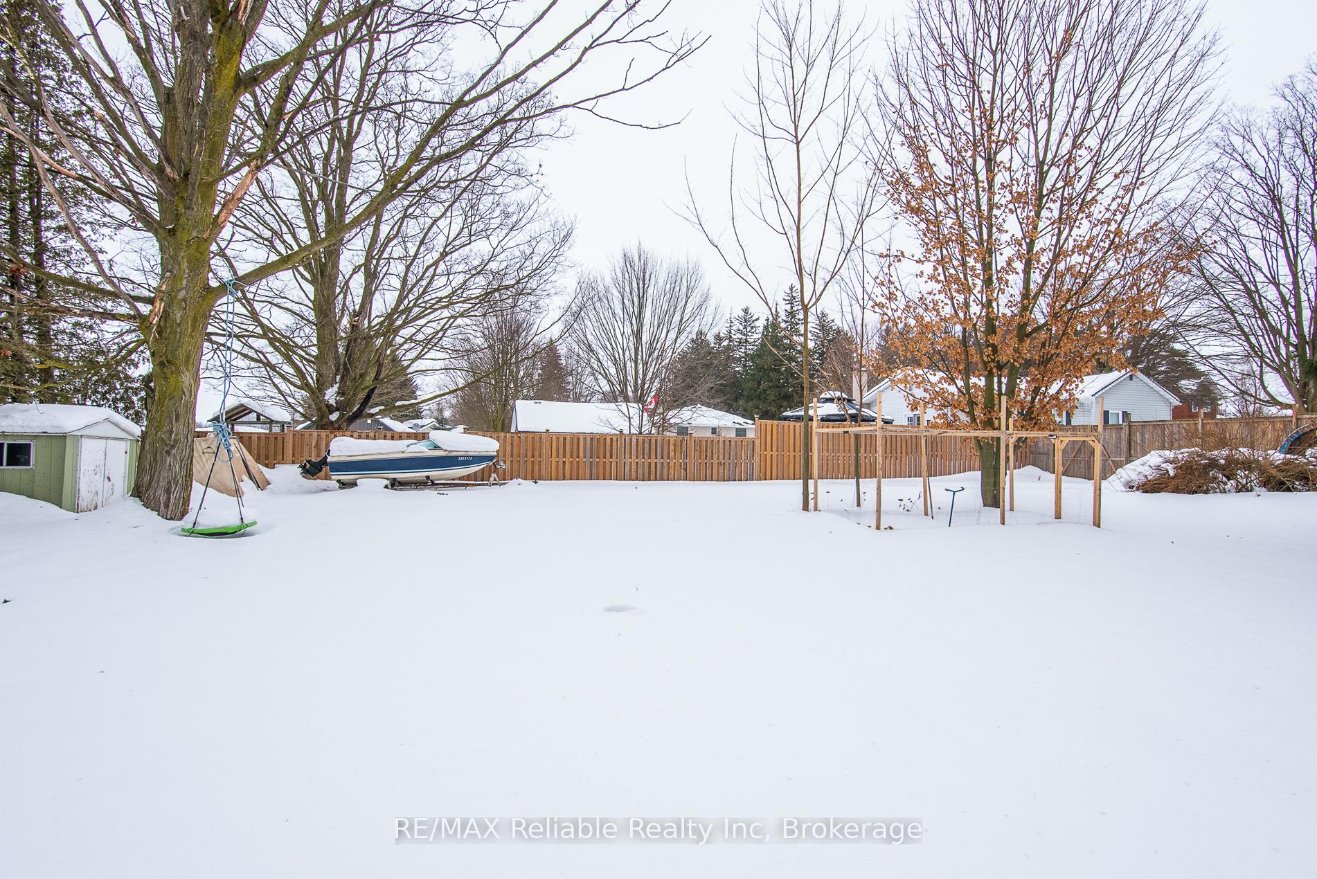 Photo 8 of 108 Raglan Street, Central Huron, Clinton — HOMEH