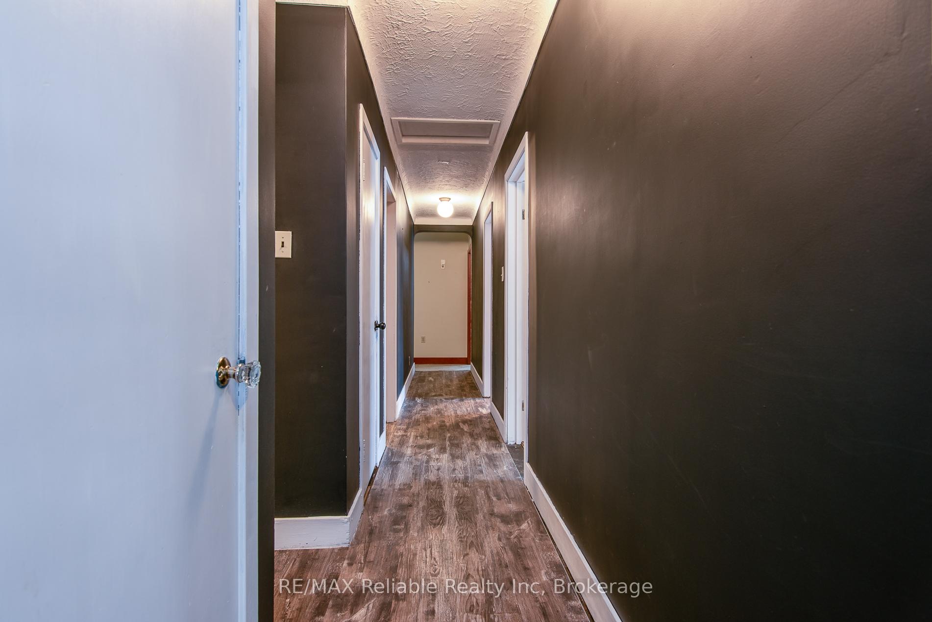 Photo 21 of 108 Raglan Street, Central Huron, Clinton — HOMEH