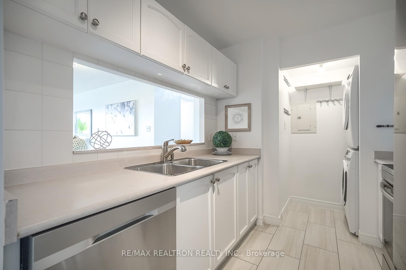 Photo 13 of Unit 505, 399 South Park Road, Markham, Commerce Valley — HOMEH