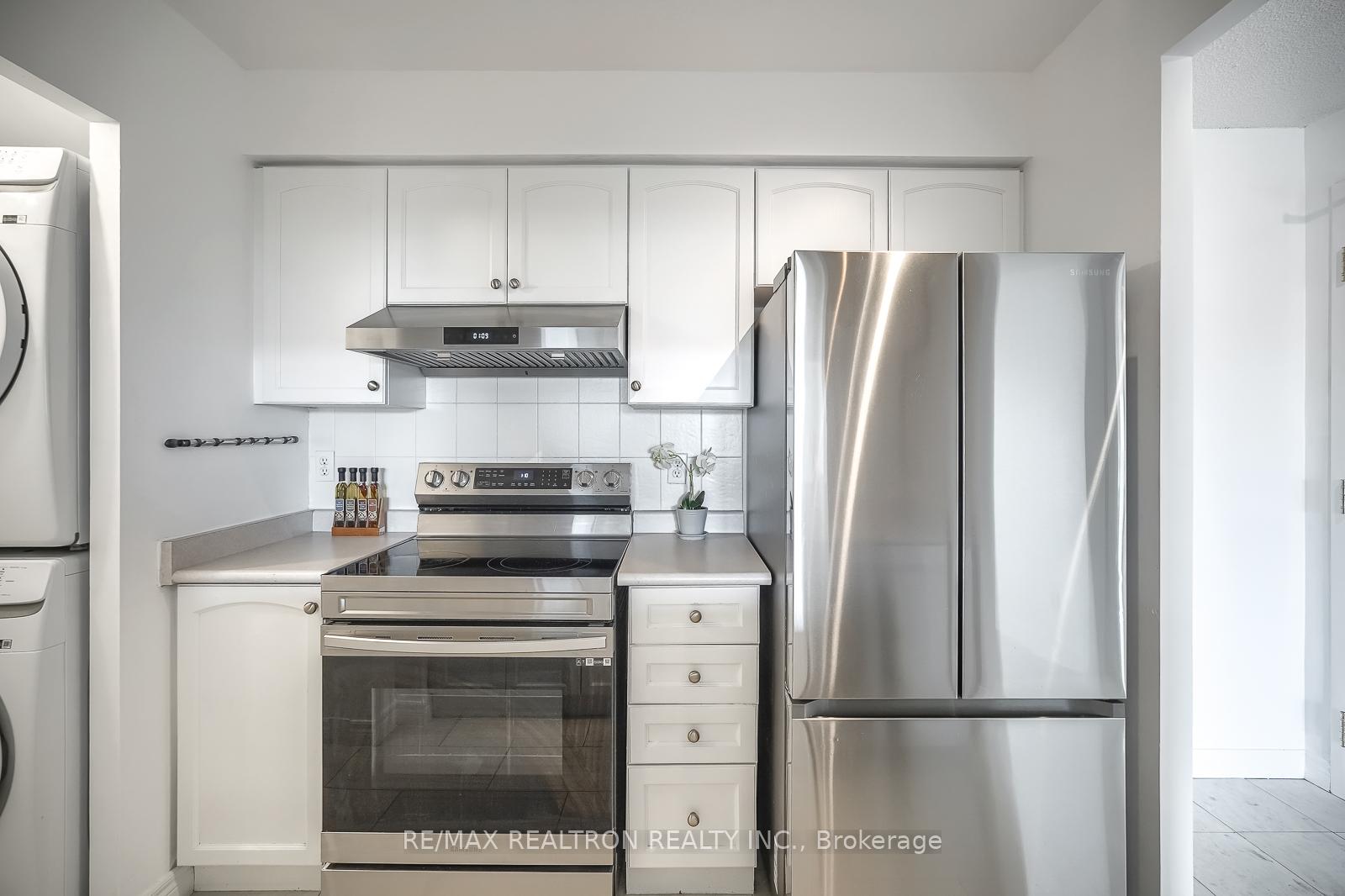 Photo 16 of Unit 505, 399 South Park Road, Markham, Commerce Valley — HOMEH