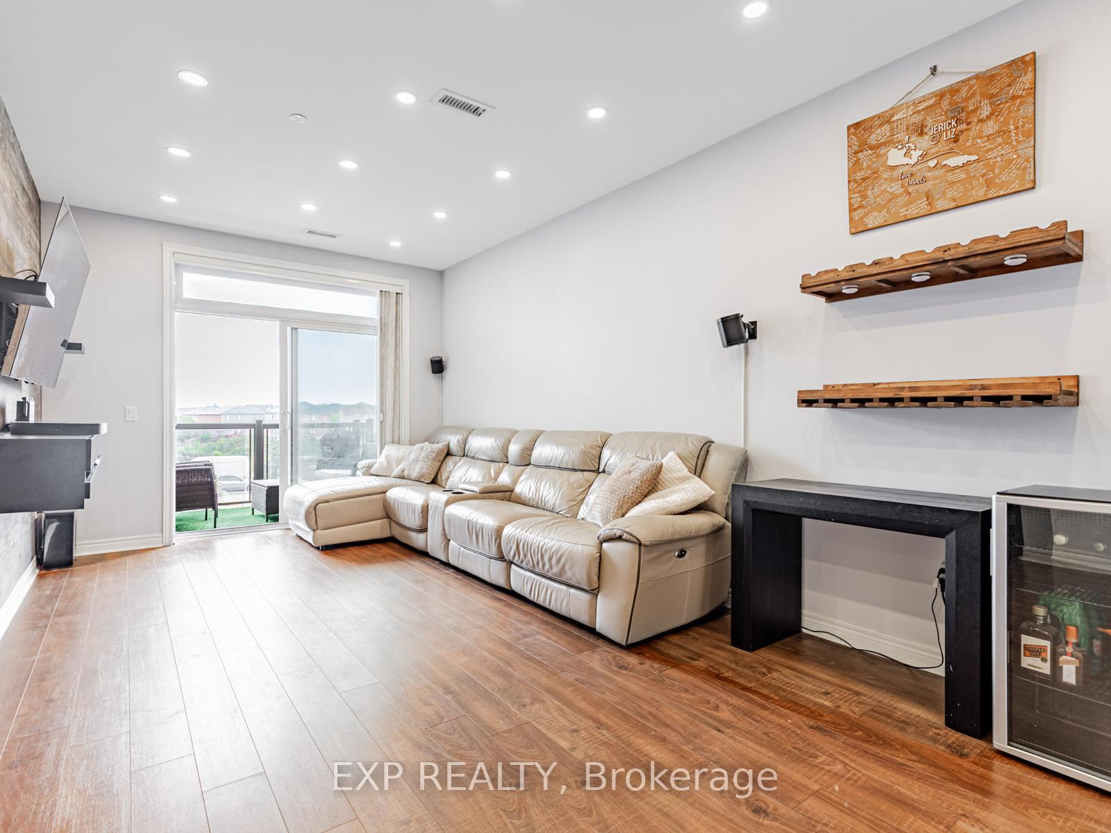 Photo 8 of Unit 218, 7325 Markham Road, Markham, Cedarwood — HOMEH