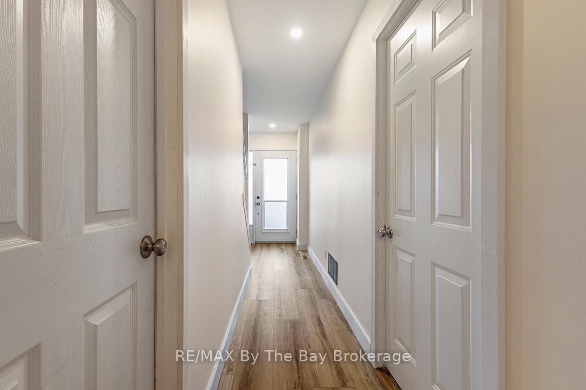 Photo 2 of 599 Tenth Street, Collingwood — HOMEH