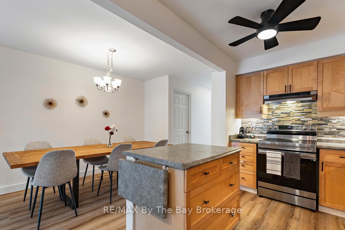 Photo 7 of 599 Tenth Street, Collingwood — HOMEH