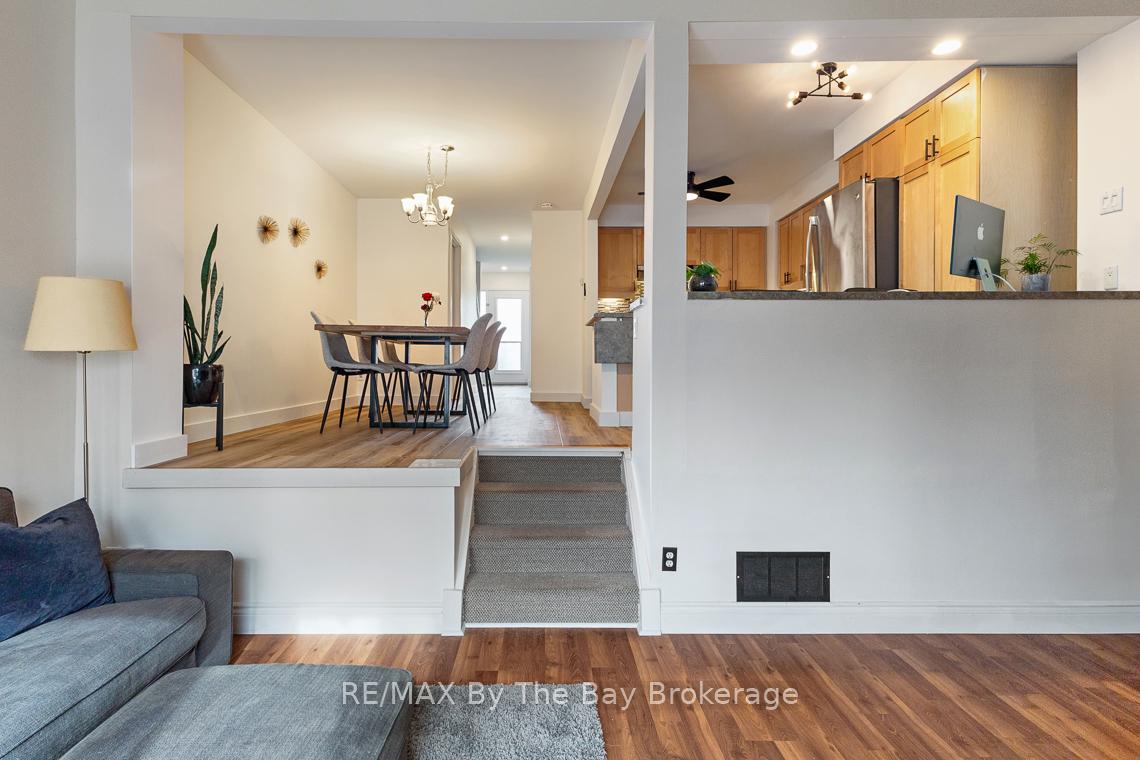 Photo 12 of 599 Tenth Street, Collingwood — HOMEH