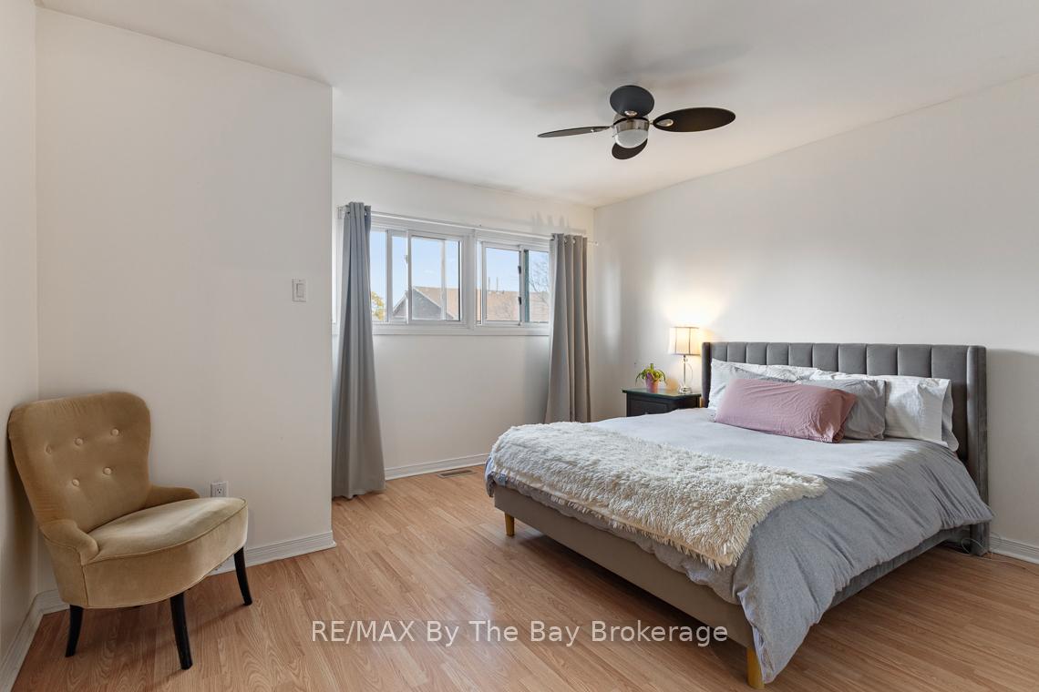 Photo 20 of 599 Tenth Street, Collingwood — HOMEH