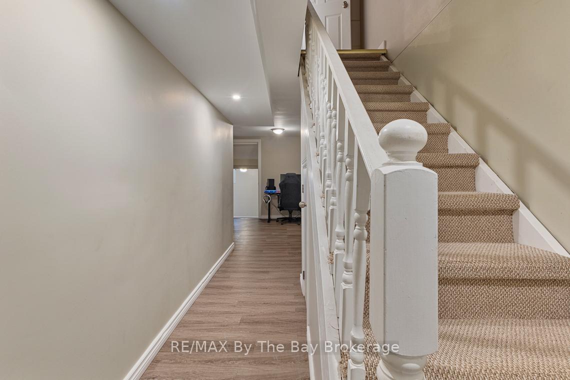 Photo 33 of 599 Tenth Street, Collingwood — HOMEH
