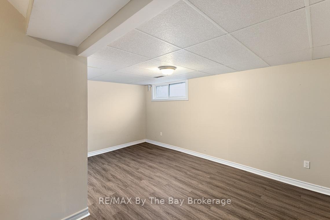 Photo 36 of 599 Tenth Street, Collingwood — HOMEH