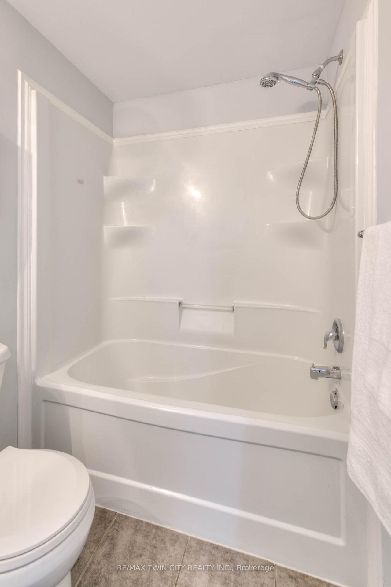 Photo 32 of Unit 36A, 931 Glasgow Street, Kitchener — HOMEH