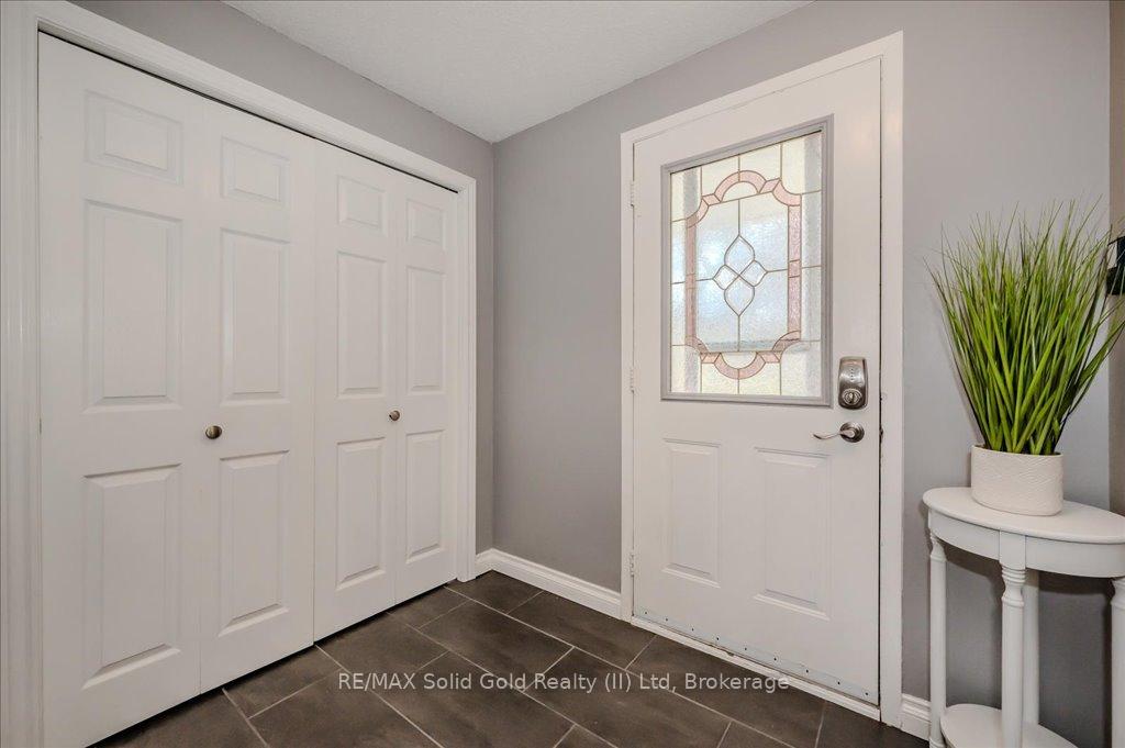 Photo 4 of Unit 5, 365 Pioneer Drive, Kitchener — HOMEH