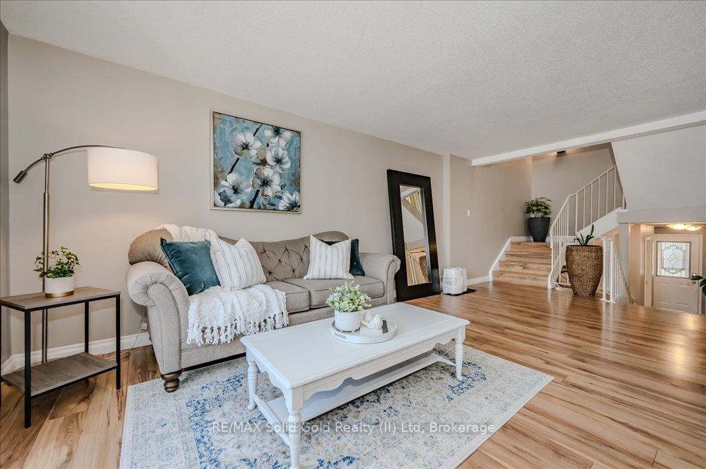 Photo 8 of Unit 5, 365 Pioneer Drive, Kitchener — HOMEH