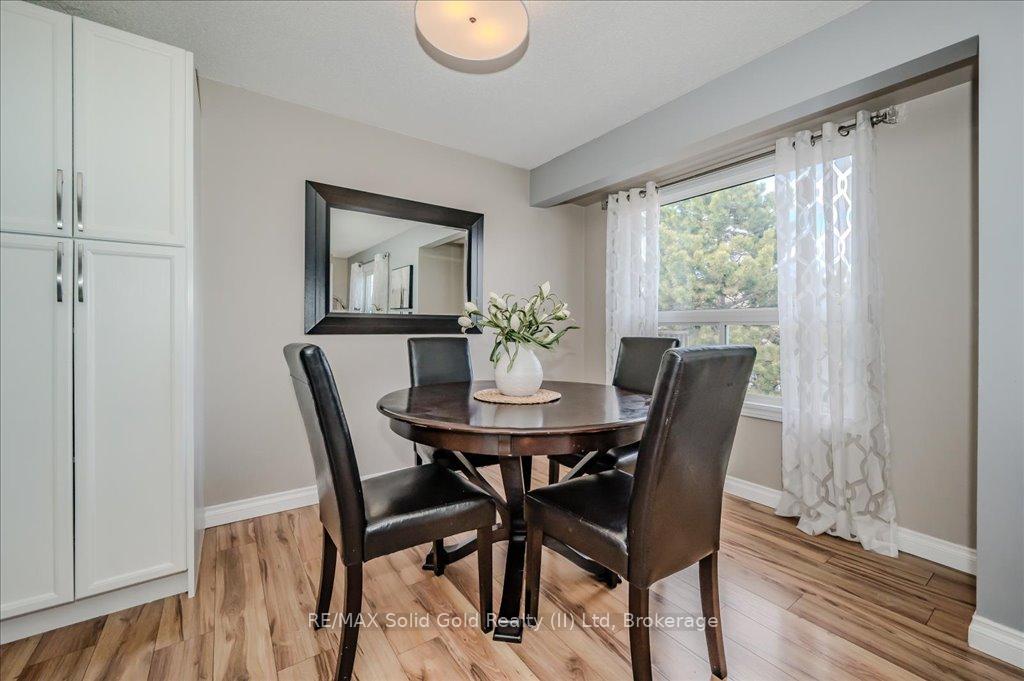 Photo 12 of Unit 5, 365 Pioneer Drive, Kitchener — HOMEH