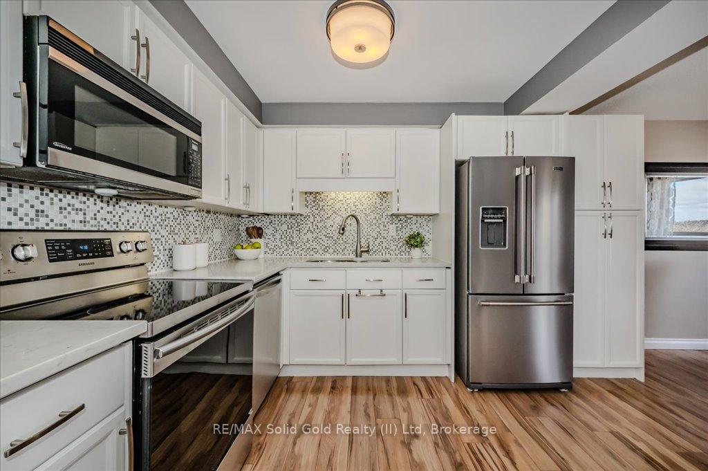 Photo 13 of Unit 5, 365 Pioneer Drive, Kitchener — HOMEH