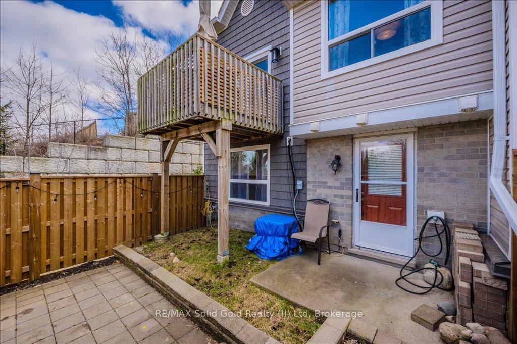 Photo 38 of Unit 5, 365 Pioneer Drive, Kitchener — HOMEH