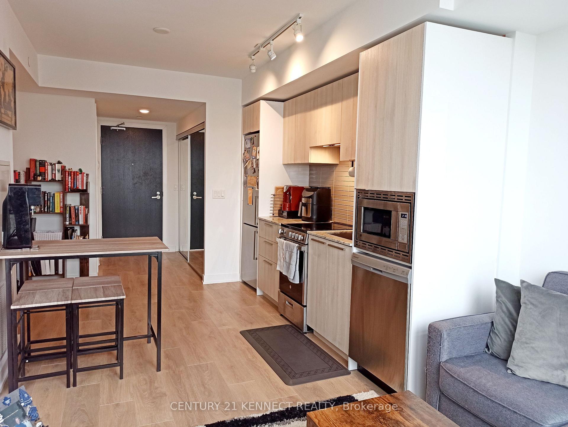 Photo 6 of Unit 3703, 501 Yonge Street, Toronto, Church-Yonge Corridor — HOMEH
