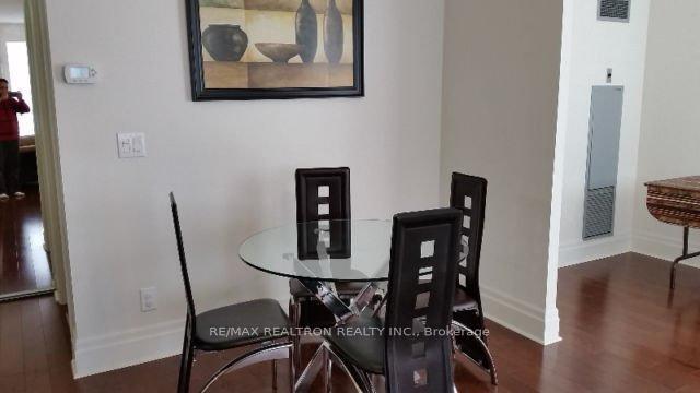 Photo 8 of Unit 315, 21 Upper Duke Crescent, Markham, Unionville — HOMEH
