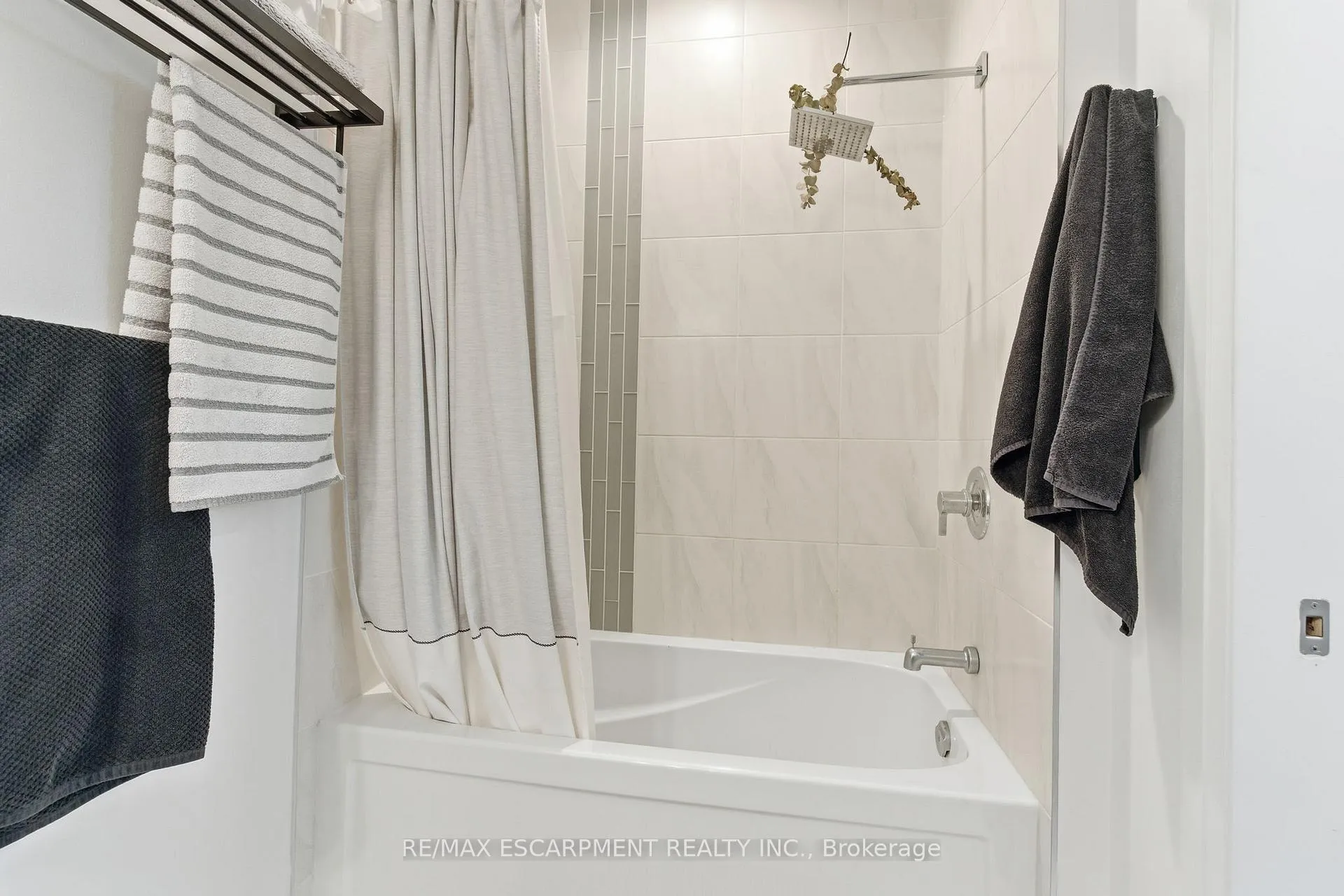 Photo 23 of Unit 120, 1 Redfern Avenue, Hamilton, Mountview — HOMEH