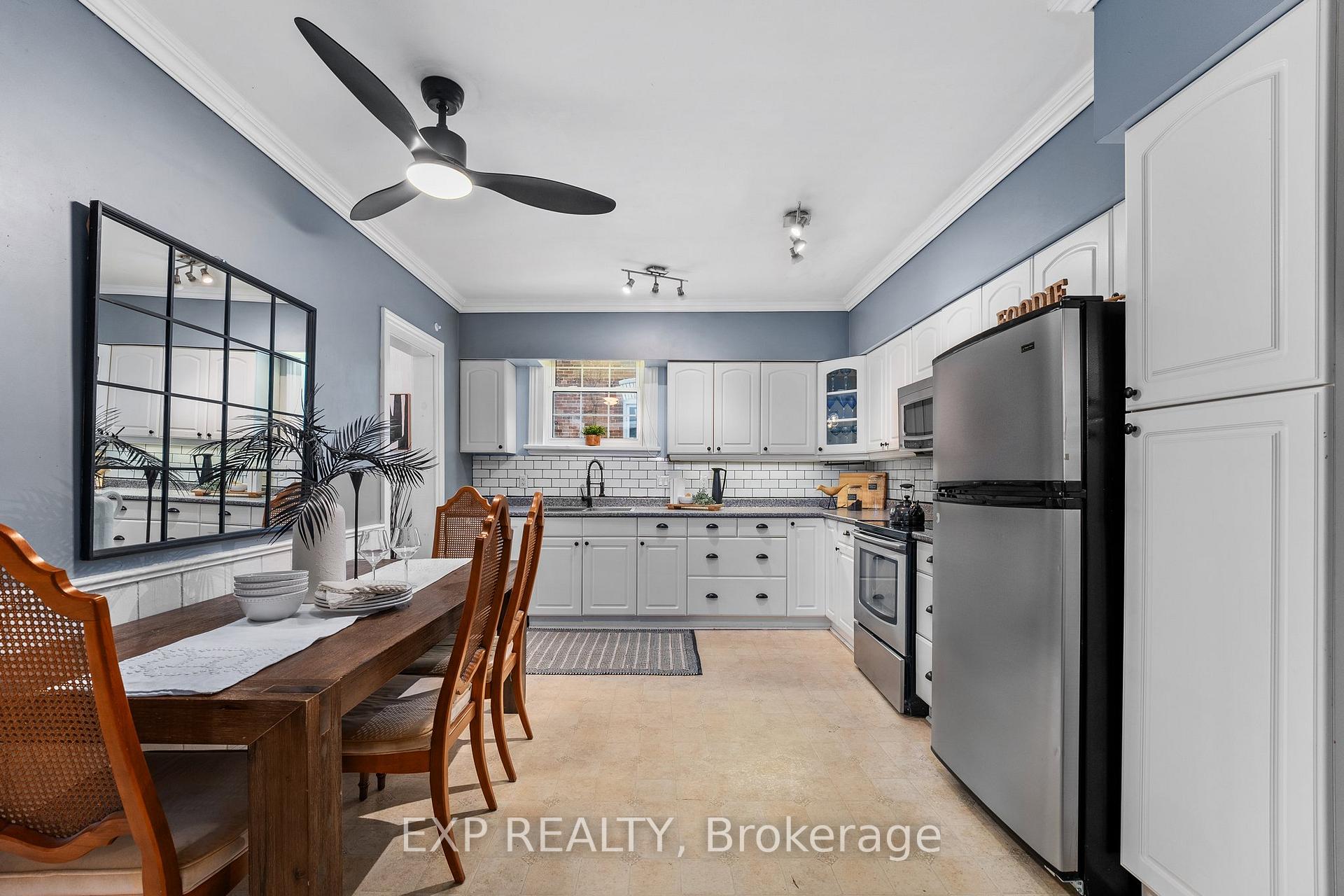 Photo 10 of 306 Mara Road, Brock, Beaverton — HOMEH