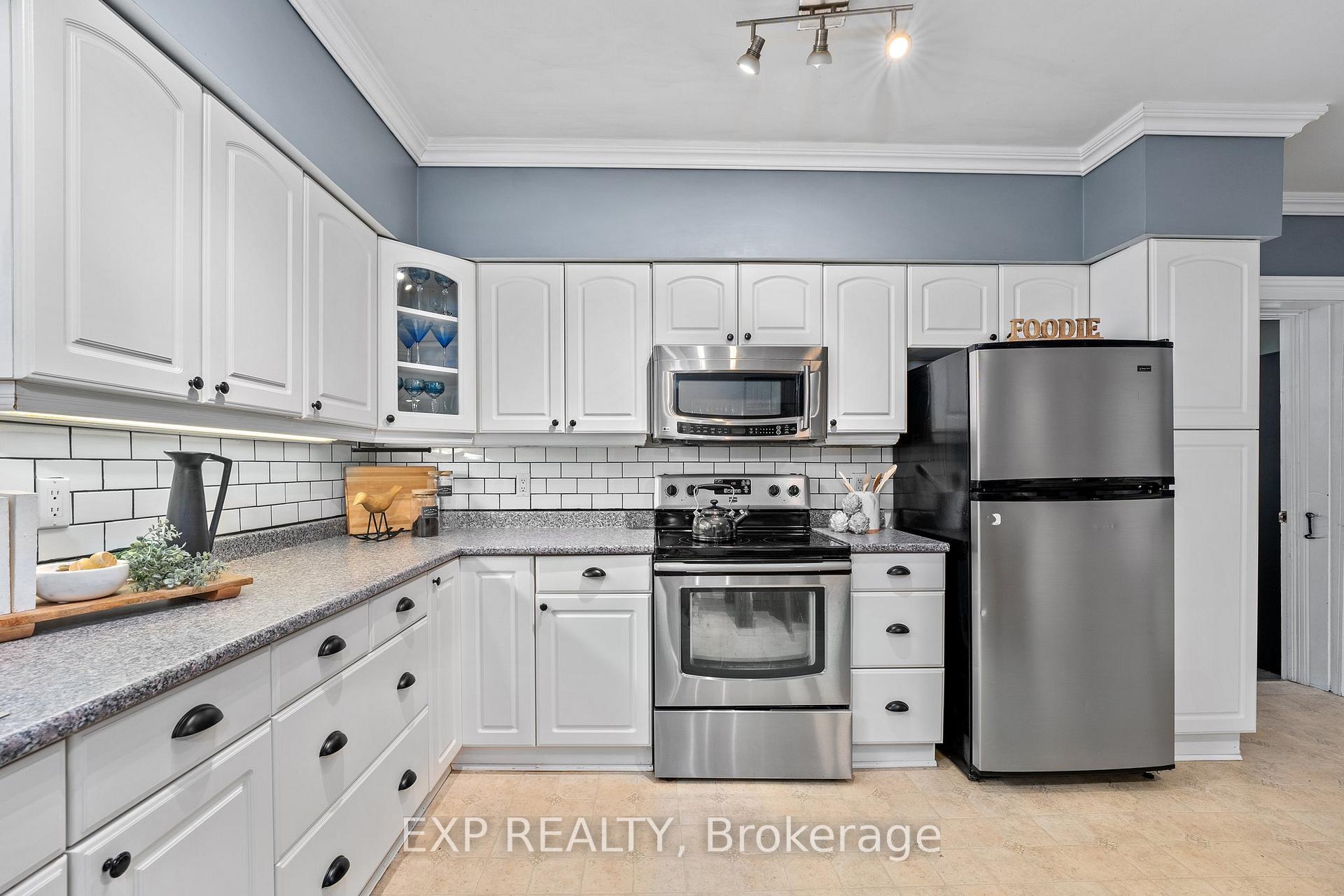 Photo 11 of 306 Mara Road, Brock, Beaverton — HOMEH