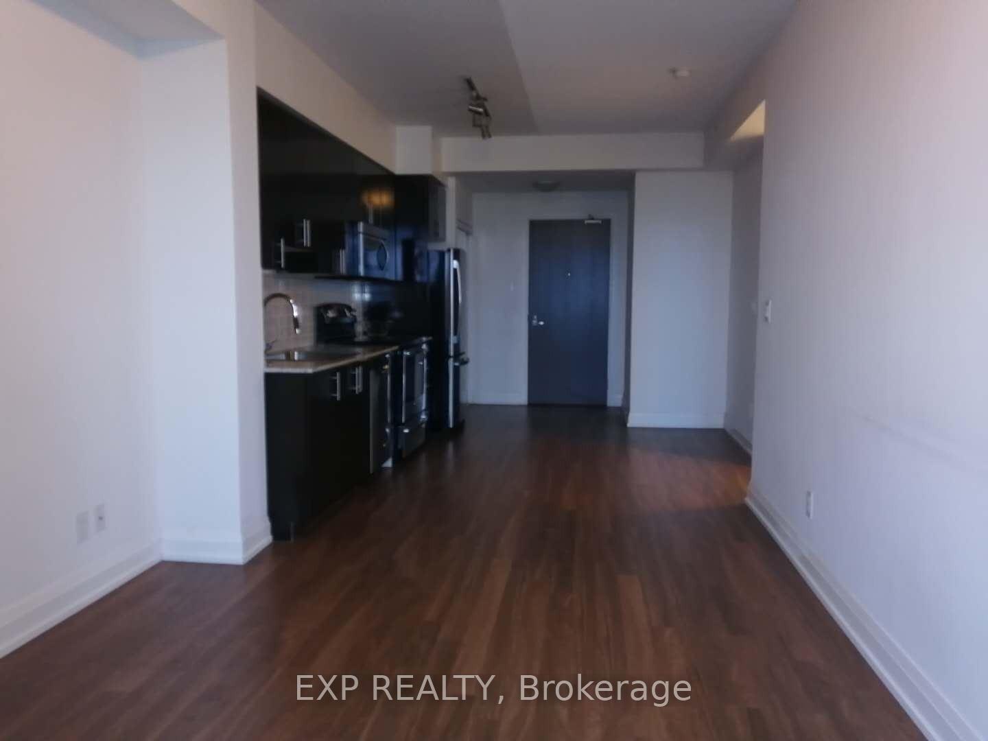 Photo 3 of Unit 1010, 7171 Yonge Street, Markham, Thornhill — HOMEH