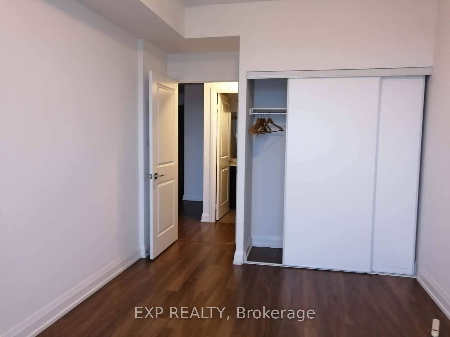 Photo 5 of Unit 1010, 7171 Yonge Street, Markham, Thornhill — HOMEH
