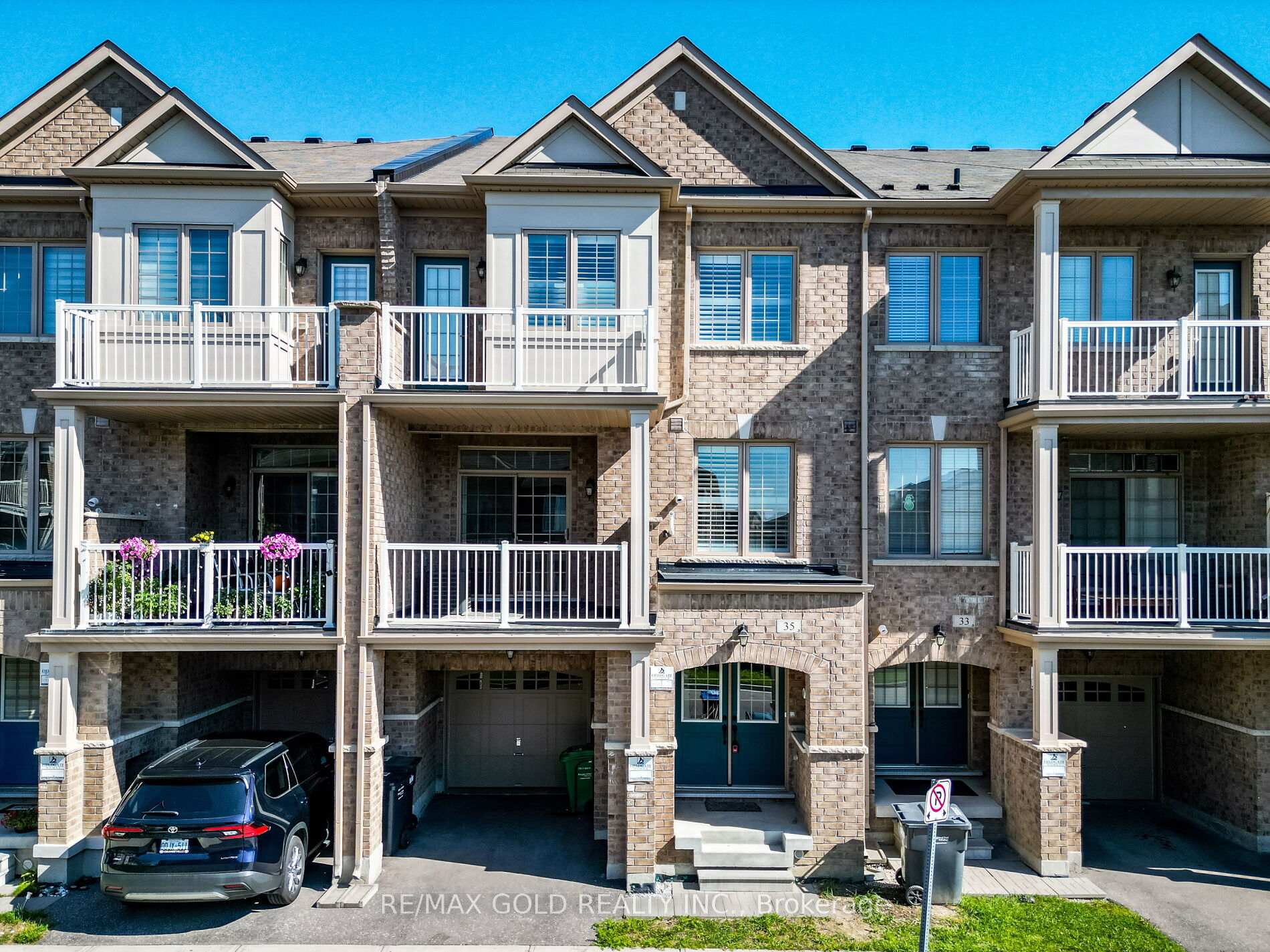 Photo 1 of 35 Labrish Road, Brampton, Northwest Brampton — HOMEH