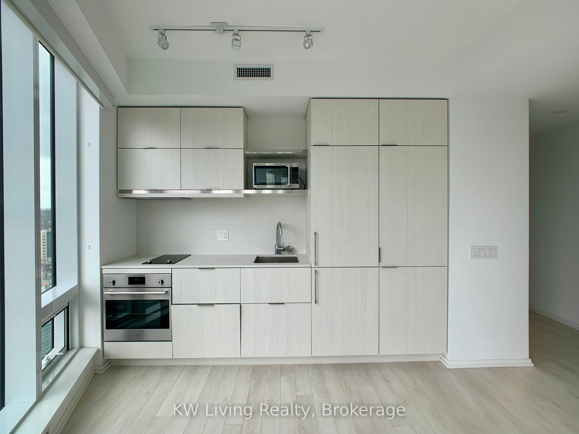 Photo 10 of Unit 2212, 197 Yonge Street, Toronto, Church-Yonge Corridor — HOMEH