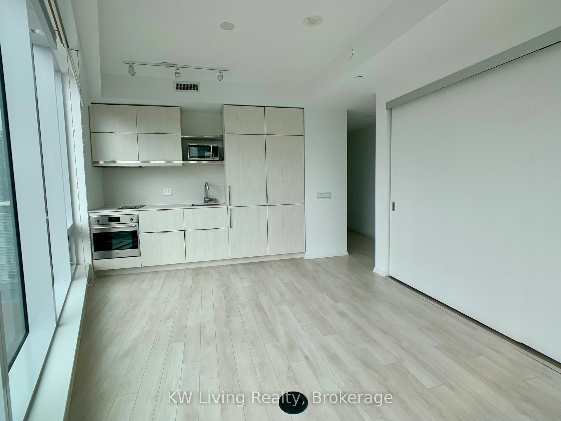 Photo 11 of Unit 2212, 197 Yonge Street, Toronto, Church-Yonge Corridor — HOMEH