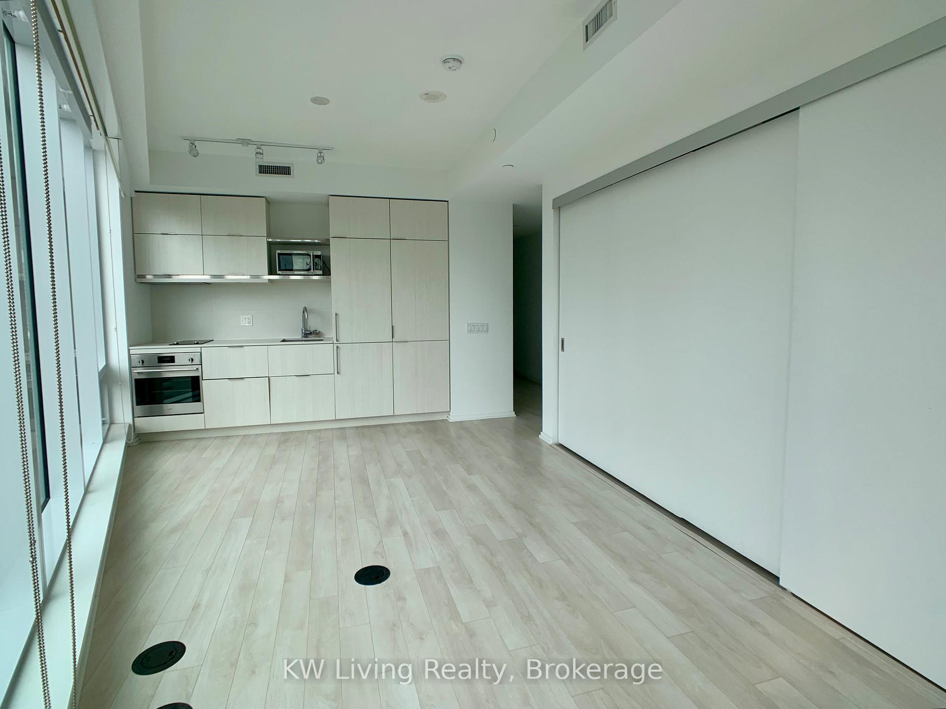 Photo 5 of Unit 2212, 197 Yonge Street, Toronto, Church-Yonge Corridor — HOMEH