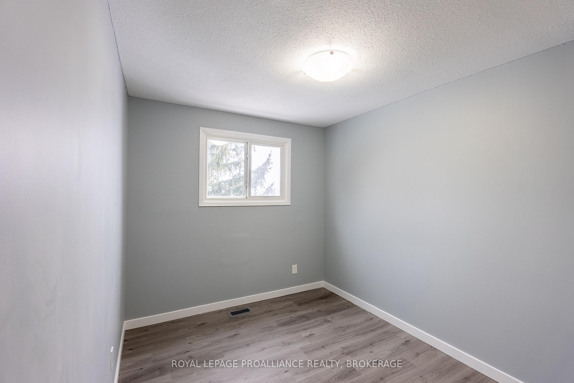 Photo 26 of 1034 Craig Lane, Kingston, South of Taylor-Kidd Blvd — HOMEH