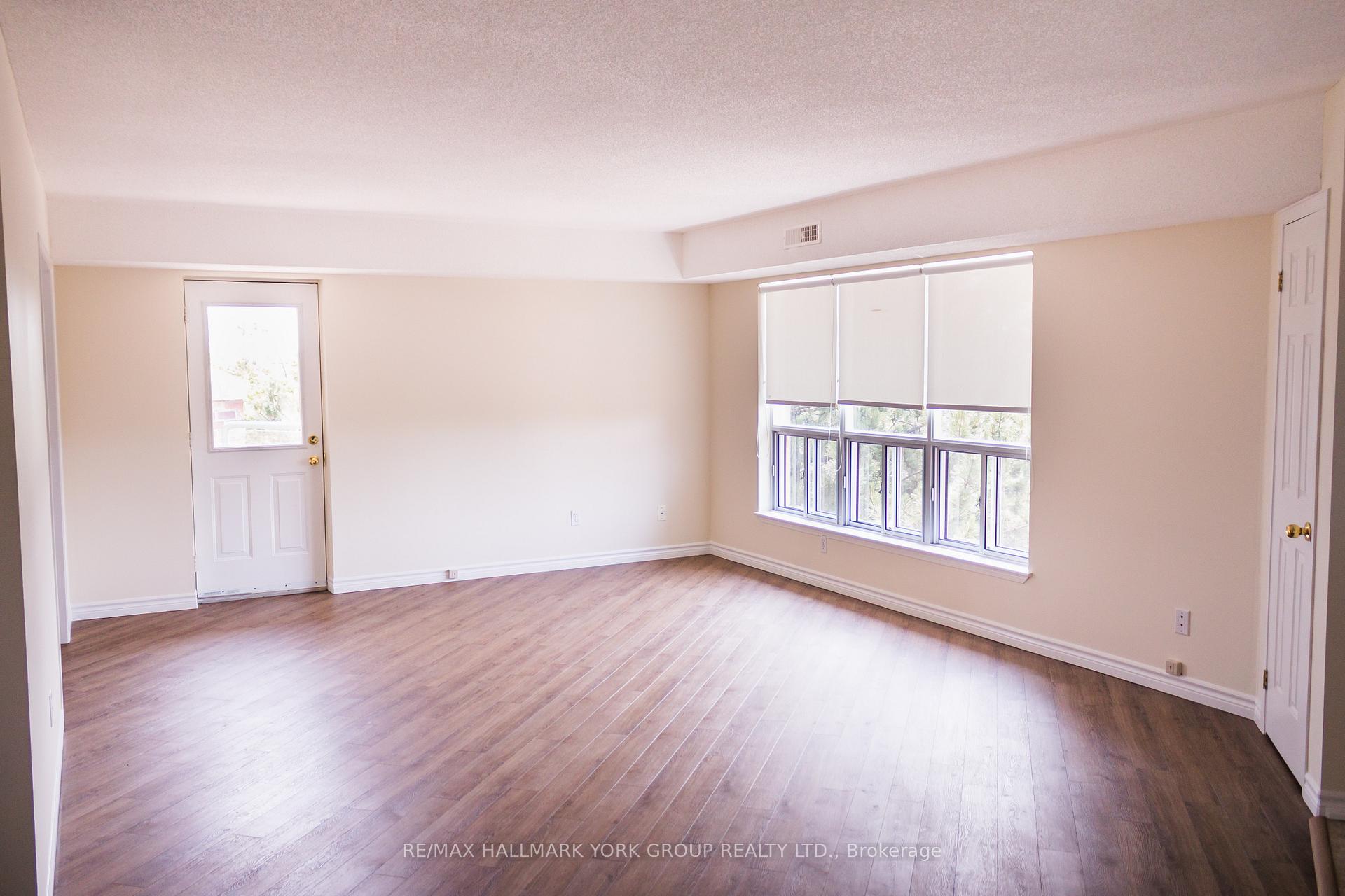 Photo 6 of Unit 401, 143 Edgehill Drive, Barrie, Letitia Heights — HOMEH