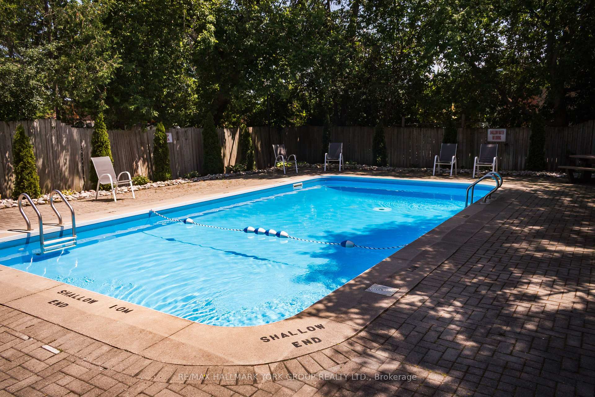 Photo 16 of Unit 401, 143 Edgehill Drive, Barrie, Letitia Heights — HOMEH