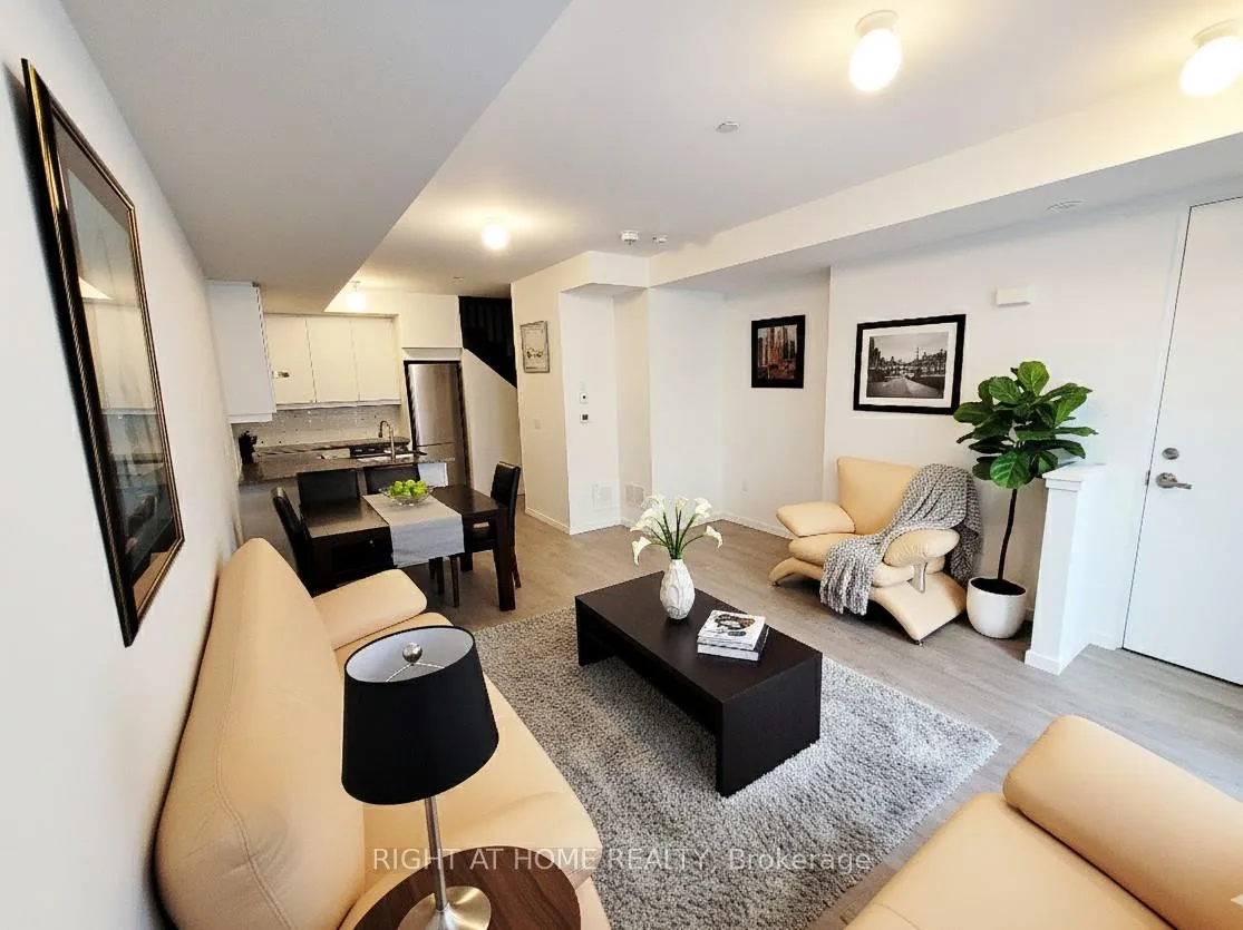 Photo 3 of Unit 55, 300 Alex Garden Circle, Aurora, Rural Aurora — HOMEH